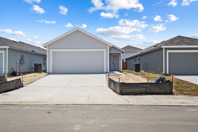 Building Photo - 8526 Sapphire Dr