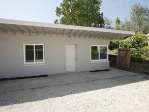 Building Photo - 606 Mountain Ranch Rd