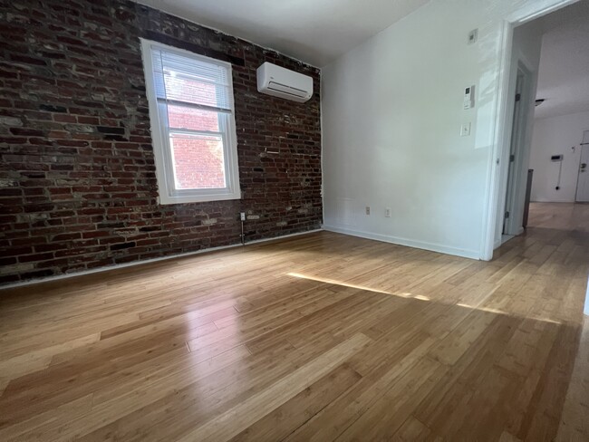 Building Photo - 3856 Haverford Ave