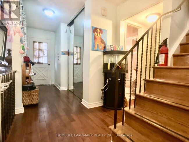 Photo du bâtiment - 29 W Borough St