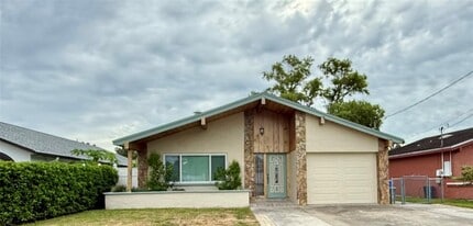 Building Photo - 7523 Blossom Ave