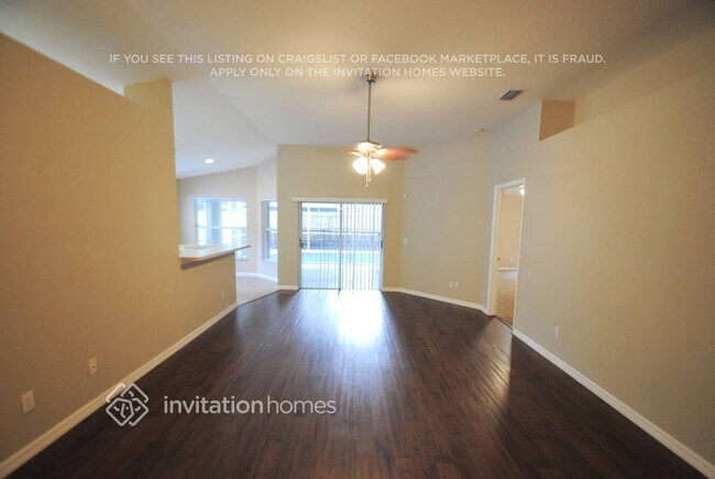 Foto del edificio - 1417 Bloomingdale Trails Boulevard