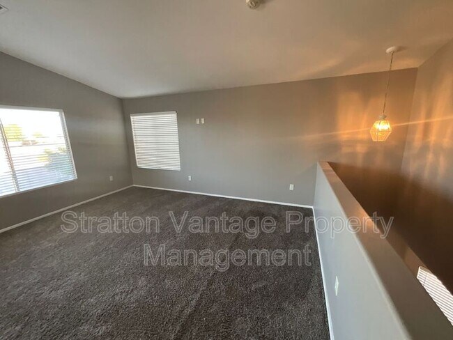 Building Photo - 1802 S 120th Ln