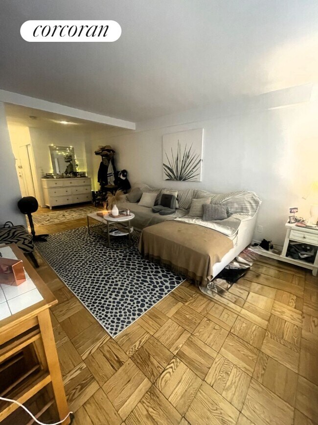 Foto del edificio - 241 E 76th St