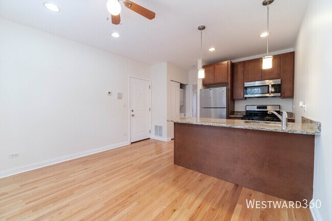 Foto del edificio - 3009 N Clifton Ave