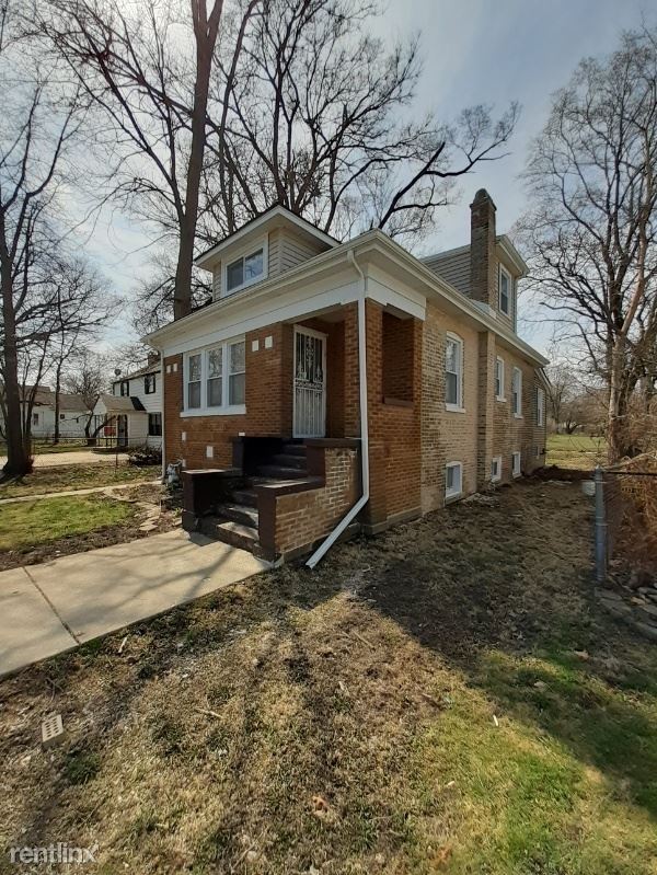 Primary Photo - 4 br, 3 bath House - 16920 S bulger Ave