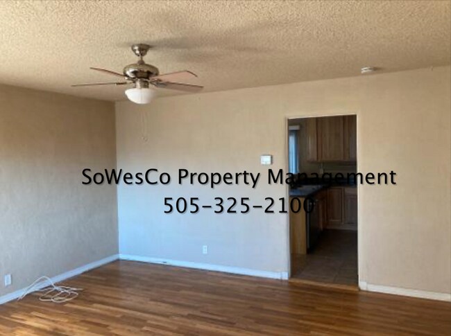 Building Photo - Updated 3 Bed 2 Bath Farmington Home Centr...