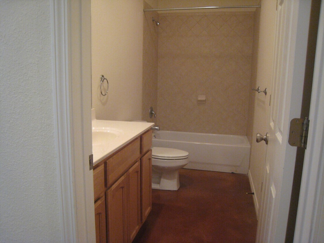 Downstairs bathroom - 1501 East 3rd Street