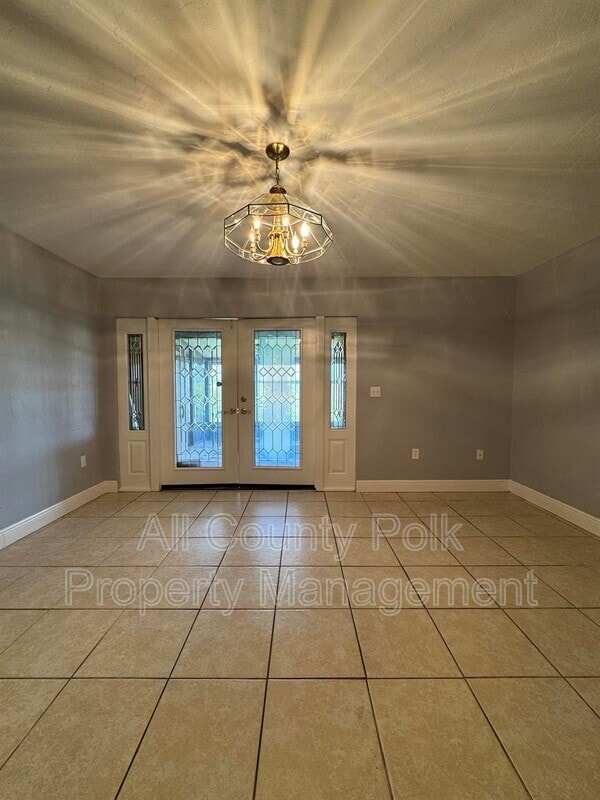 Building Photo - 1836 N Crystal Lake Dr
