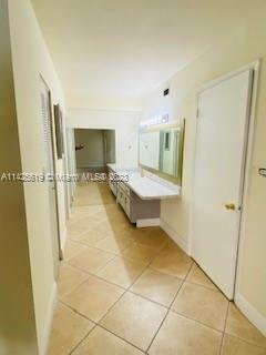 Foto del edificio - 8325 SW 72nd Ave