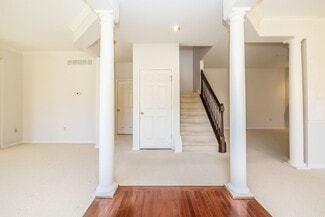 Building Photo - 171 Madison Way