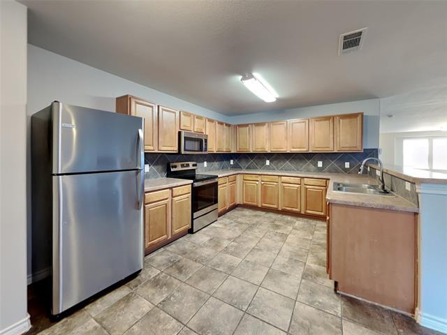 Building Photo - 1457 Mission Hills Ln