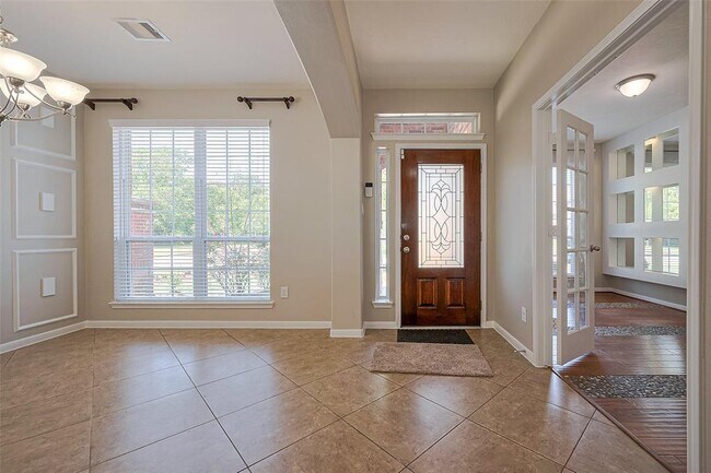 Foto del edificio - 5627 Granite Falls Ln