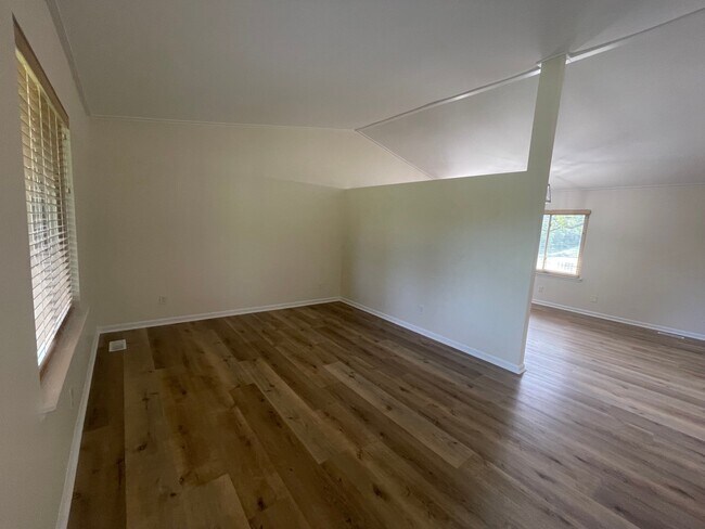 Foto del edificio - 4473 Moore Ln