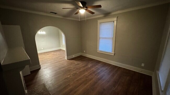 Building Photo - 1244 Englewood St