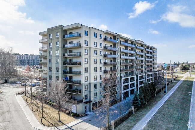 Building Photo - Lexington Grand