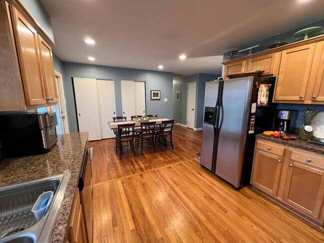 Foto del edificio - 605 Seattle Dr