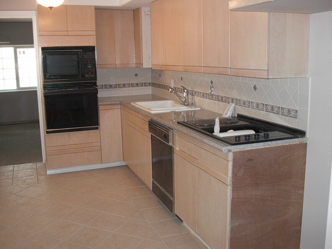 Foto del edificio - 3325 Grand Ave