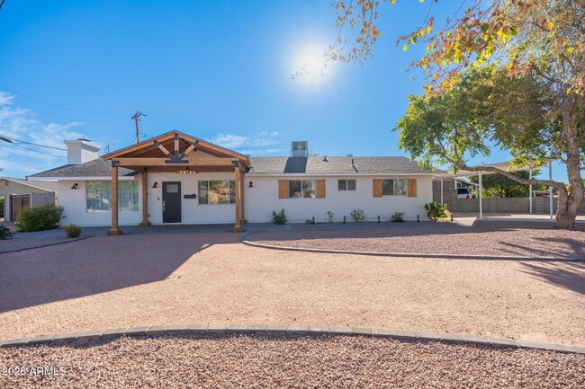 Building Photo - 6749 E Wilshire Dr