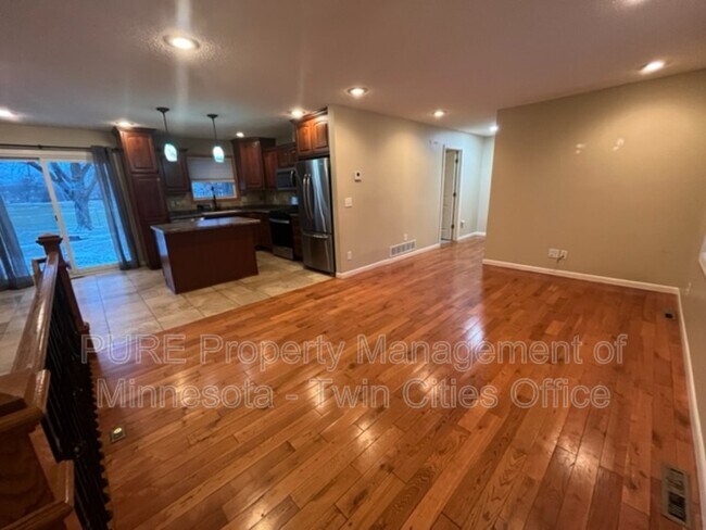 Building Photo - 14603 Chrome Ave