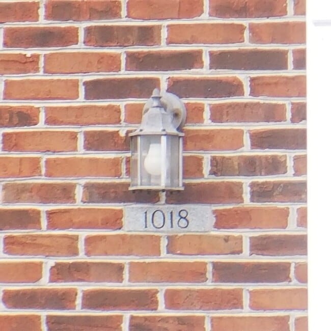 Building Photo - 1018 Konnarock Rd