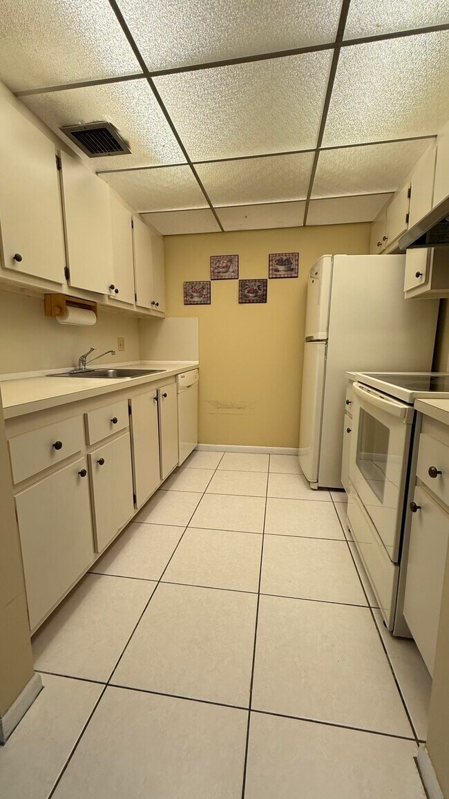 Foto del edificio - 400 SW 134th Way