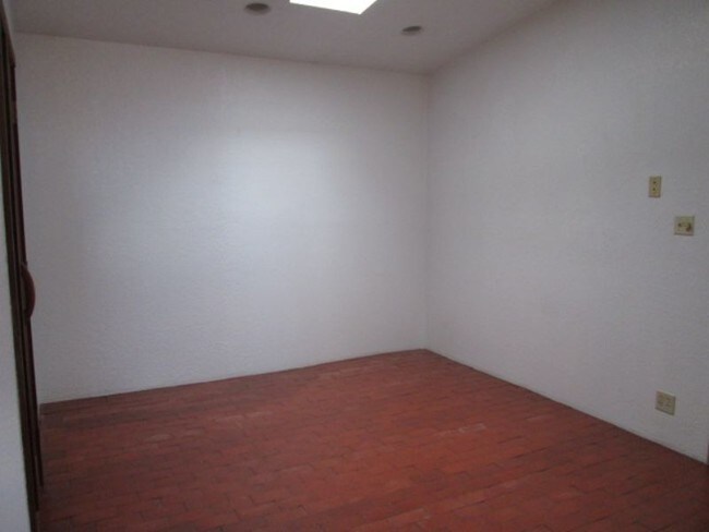 Foto del edificio - 9001 Menaul Blvd NE