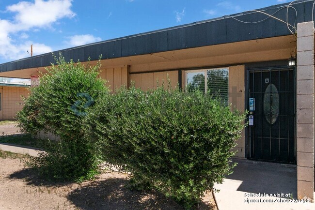 Building Photo - 2018 W Cactus Rd