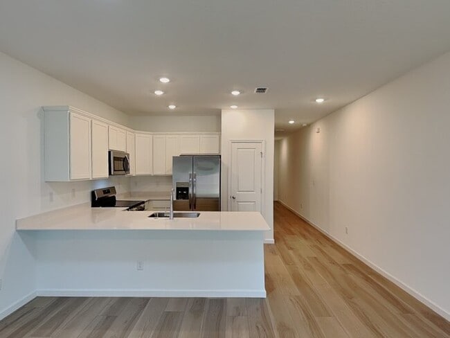 Foto del edificio - 594 Holly Lks Dr