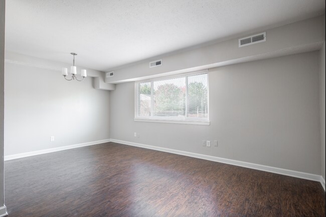 Building Photo - 1214 Anita Dr
