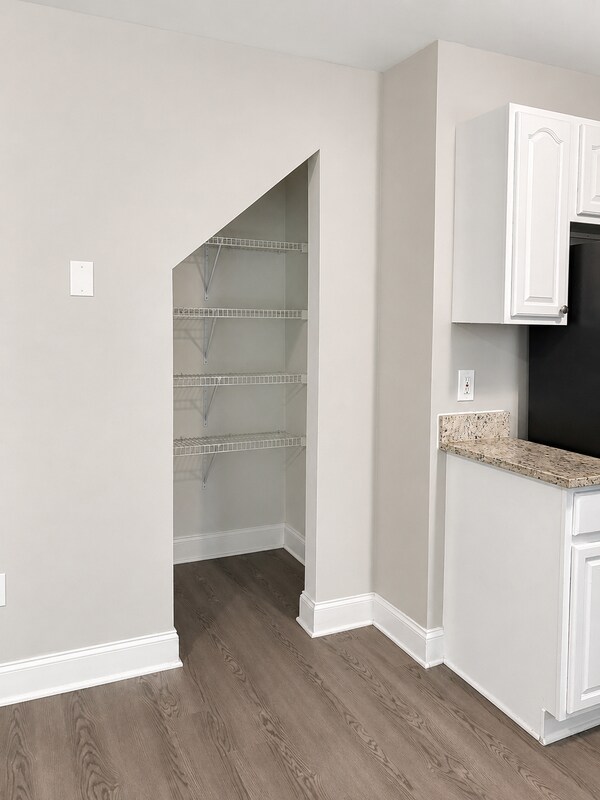 Building Photo - 1240 Pinedale Cir NW
