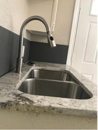 Foto del edificio - 3107 Sherry Ln