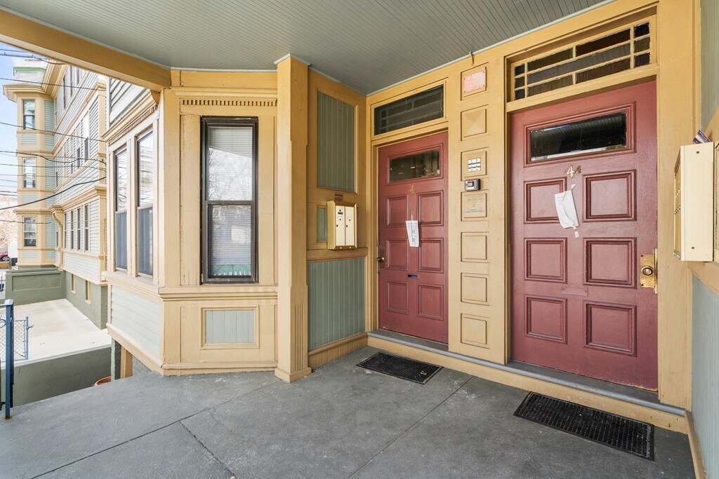 Primary Photo - 57 Walnut St