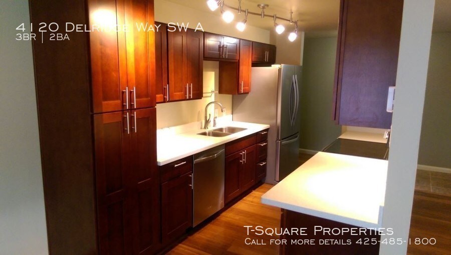 Primary Photo - 4408 Delridge Way SW
