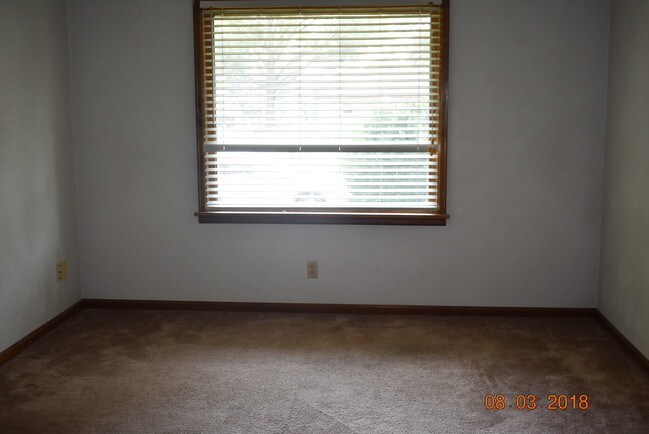 Building Photo - 105 Paradise Ct