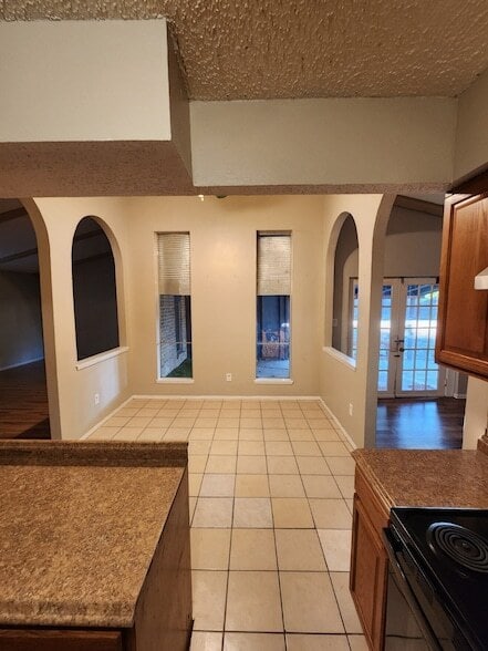 Photo - 5022 Collingwood Dr House