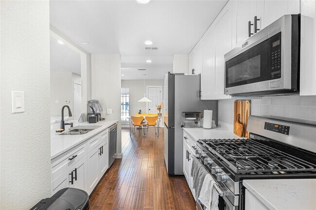 Building Photo - 4616 Ganymede Dr