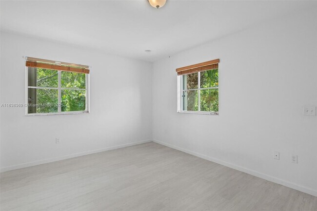 Foto del edificio - 8206 SW 29th St