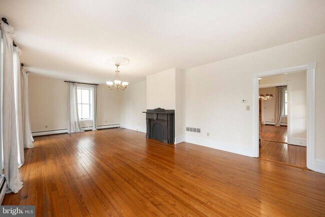 Foto del edificio - 1276 Doe Run Rd