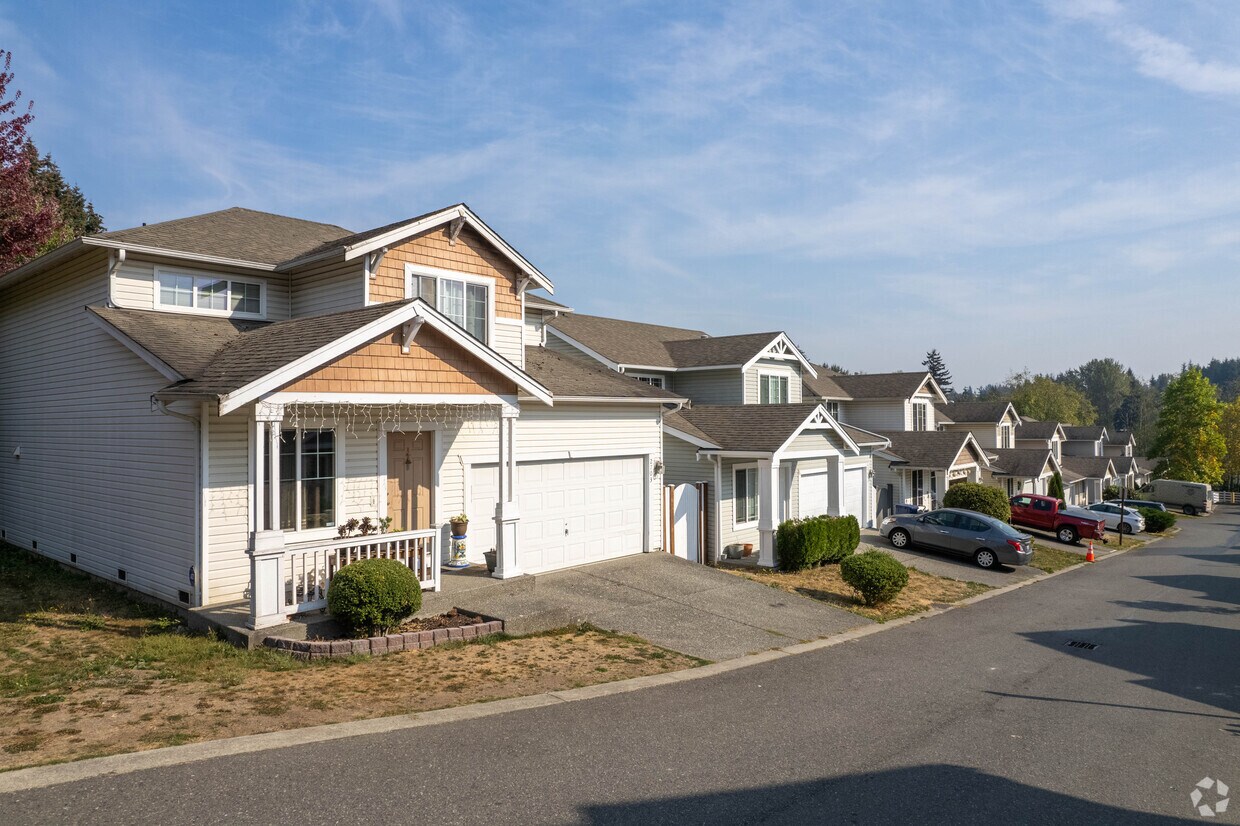 Exterior - 2704 000140th Pl Sw
