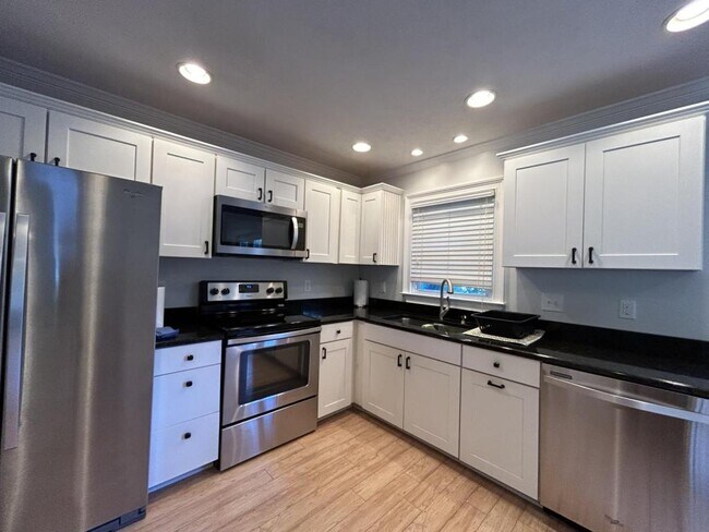 Foto del edificio - 5606 N Kings Hwy
