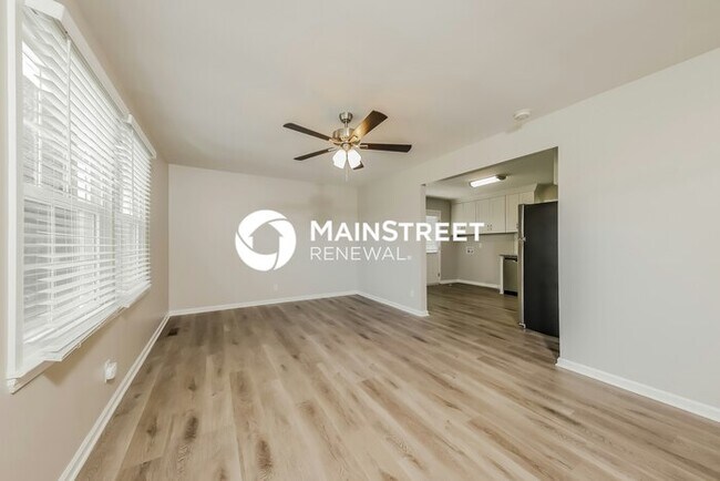 Building Photo - 3 Bedroom Pet-Friendly Home in Winston-Sal...