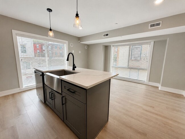 Foto del edificio - 809 N 17th St