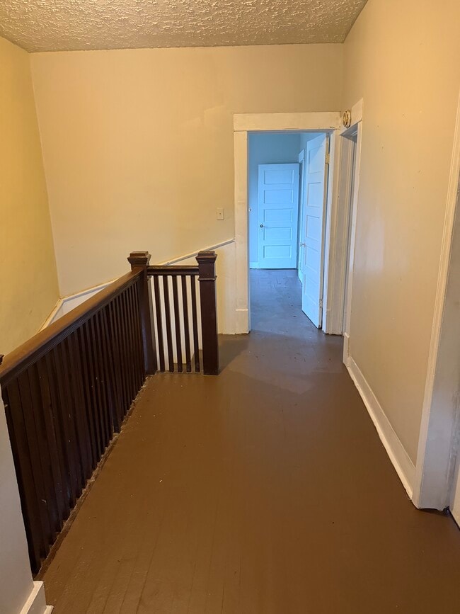 Foyer - 760 Stokes St