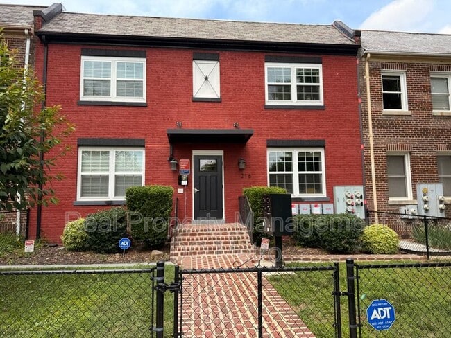 Photo - 216 21st St NE Apartment