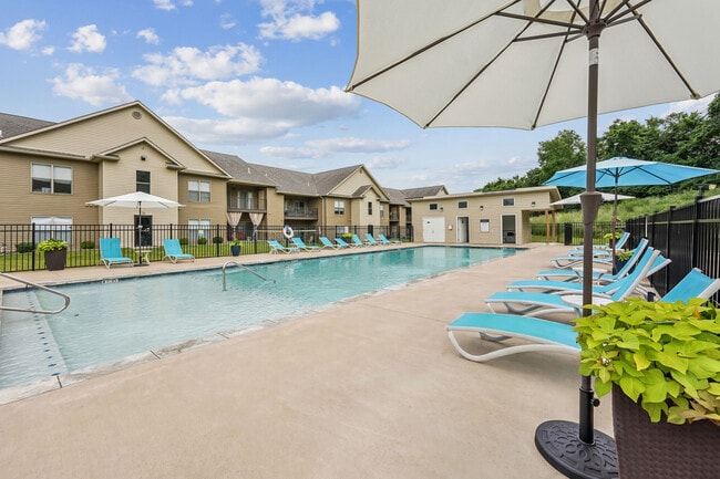 Sugar Creek Apartments apartments — community photo - Sugar Creek Apartments