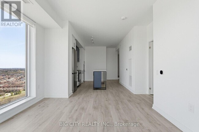 Photo du bâtiment - 9751 Markham Rd