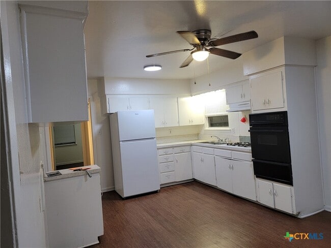 Foto del edificio - 604 S 11th St