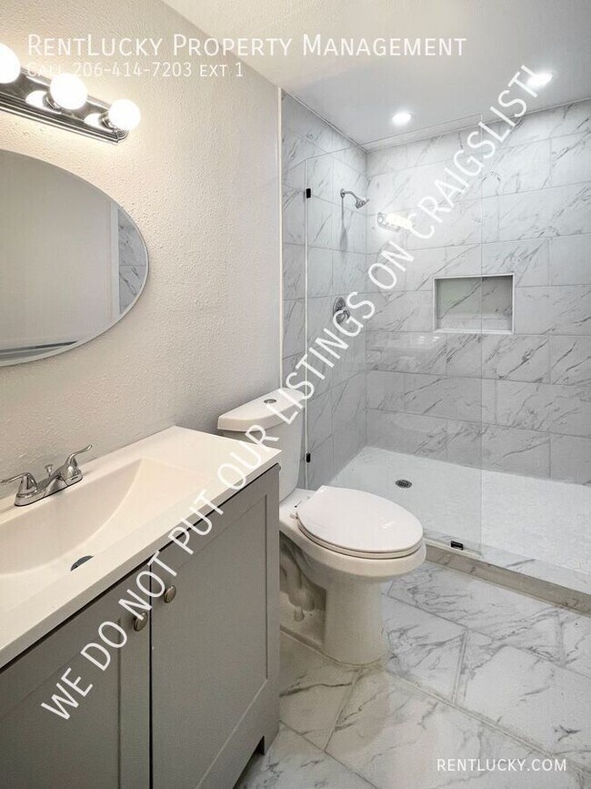 Building Photo - 105 SW 292nd St