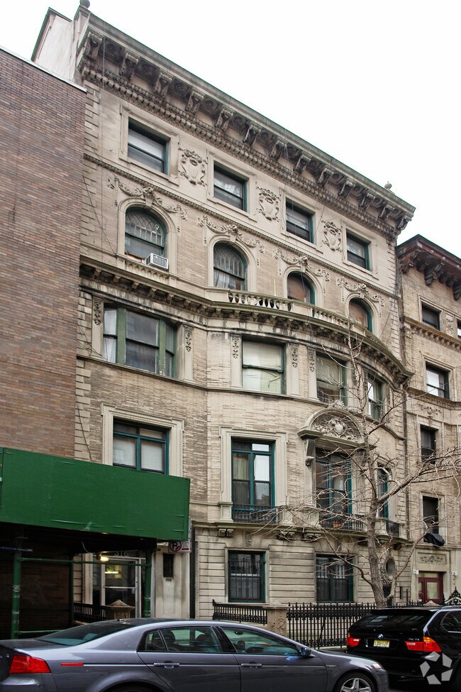 Building Photo - 316 W 75th St
